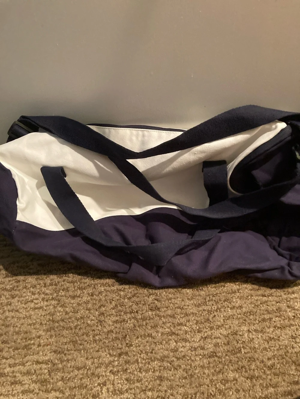 New Yale school if management White & Navy Canvas Duffel Bag